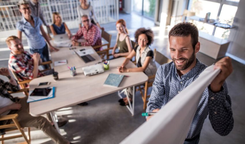 Pedagogia-Empresarial-e-o-Processo-Educativo-na-Empresa-768x512-1