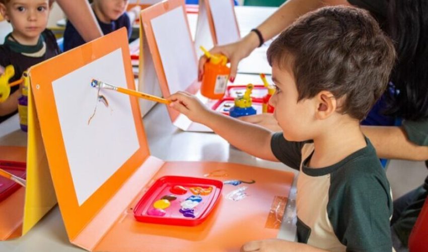 Pressupostos-Bio-psico-sociais-da-Educacao-Infantil-768x512-1