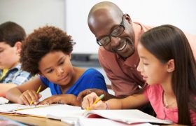 Concepcoes-Educacionais-e-Curriculos-1024x682